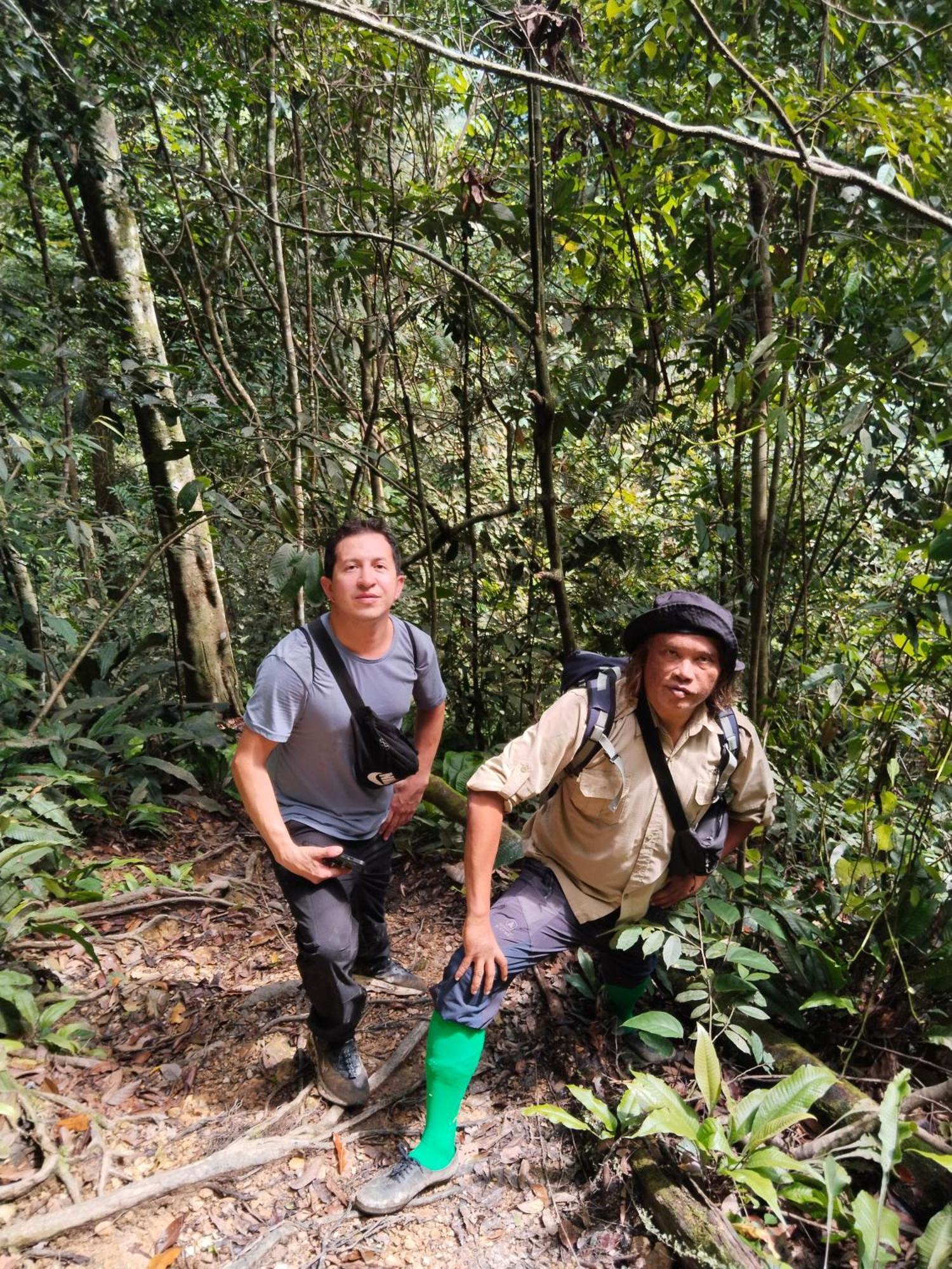 Jhony'S Backpacker-Guest House Only Stay Here Book Treking With Us Bukit Lawang Bagian luar foto